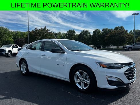 Used 2024 Chevrolet Malibu LS w/ Driver Confidence Package FWD image 3