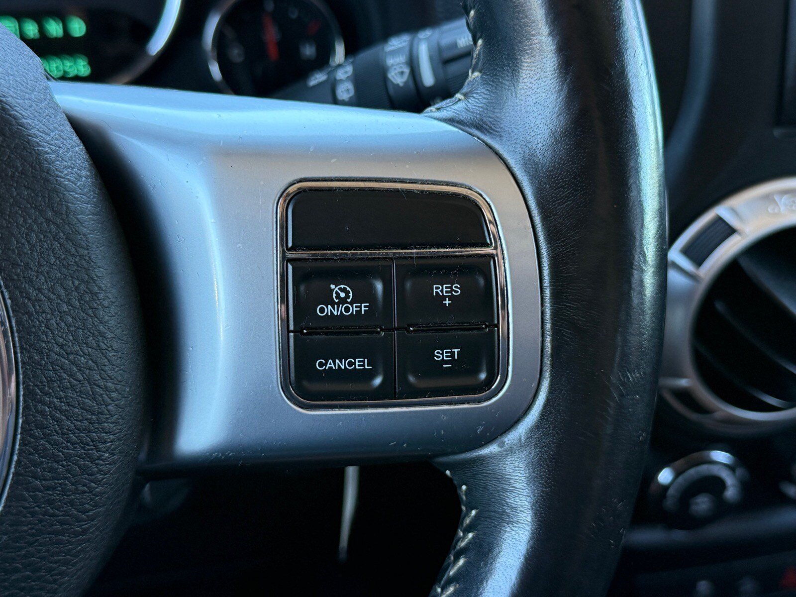 Used 2012 Jeep Wrangler Unlimited Sport AWD/4WD image 15