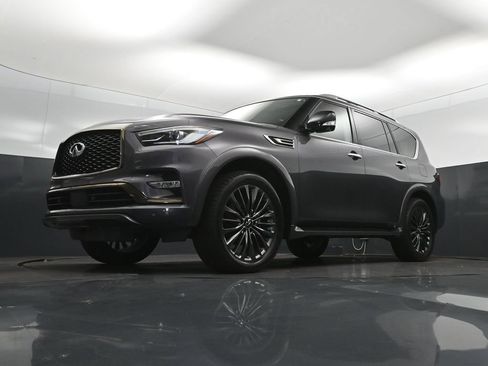 Certified 2023 INFINITI QX80 Premium Select w/ Cargo Package AWD/4WD image 39