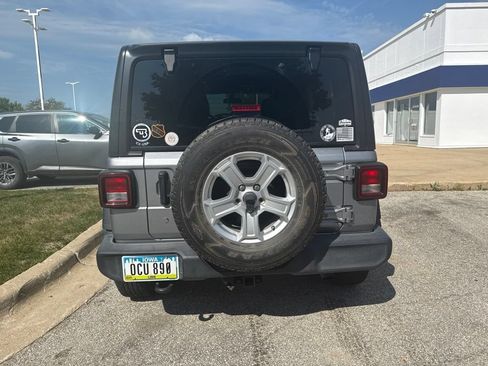 Used 2020 Jeep Wrangler Unlimited Sport S AWD/4WD image 5