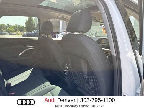 Used 2025 Audi Q5 Premium w/ Convenience Package AWD/4WD image 12