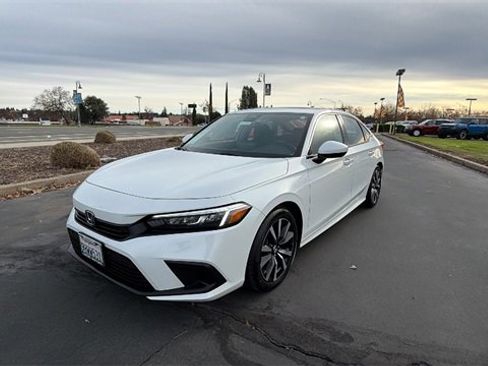 Used 2023 Honda Civic EX image 1