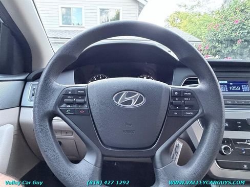 Used 2015 Hyundai Sonata SE FWD image 14