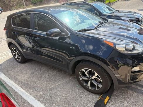 Used 2020 Kia Sportage LX image 12