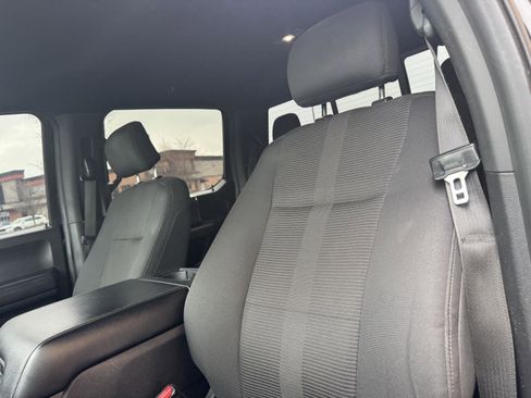 Used 2017 Ford F150 XLT w/ Equipment Group 302A Luxury AWD/4WD image 11