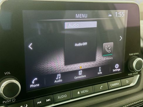 Used 2023 Nissan Rogue SV AWD/4WD image 21