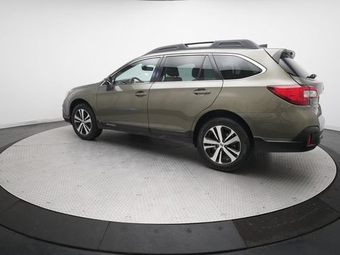 Used 2019 Subaru Outback 2.5i Limited AWD/4WD image 33