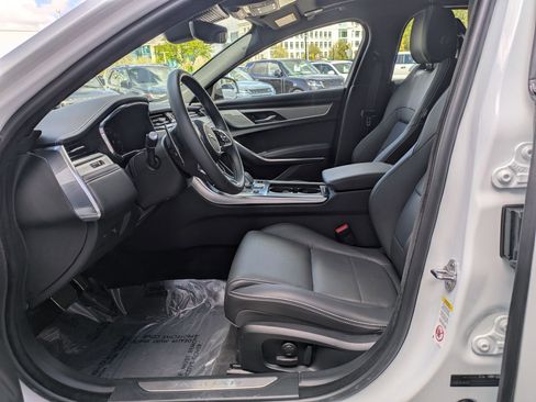 Used 2024 Jaguar XF R-Dynamic SE image 27