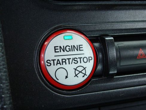 Used 2015 Ford Mustang Coupe image 21