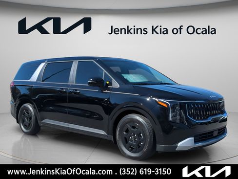 New 2026 Kia Carnival image 1