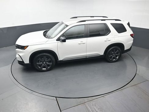 Certified 2023 Honda Pilot Sport image 36