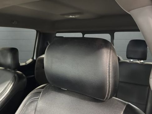 Used 2017 Ford F150 Lariat w/ Trailer Tow Package image 17