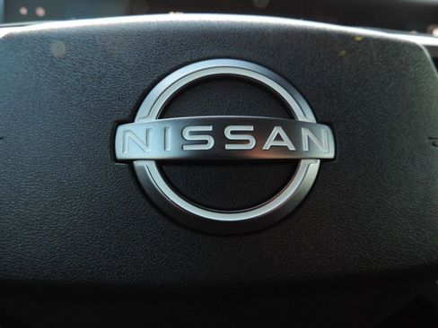Used 2025 Nissan Murano SV image 25
