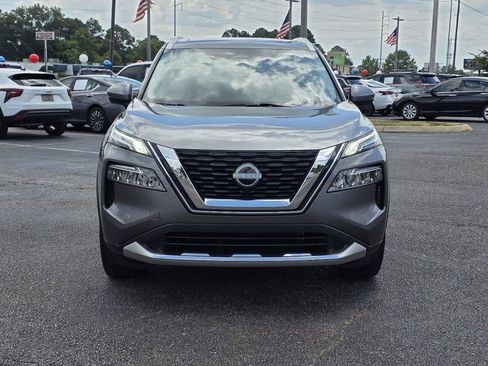Used 2023 Nissan Rogue Platinum w/ Platinum Premium Package FWD image 2