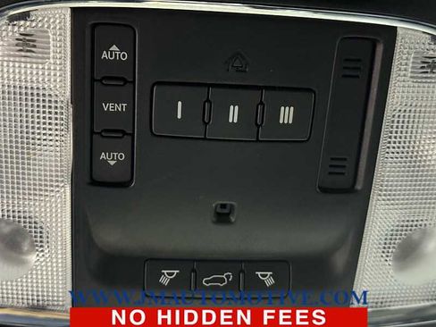 Used 2015 Jeep Grand Cherokee Limited w/ Trailer Tow Group IV AWD/4WD image 37