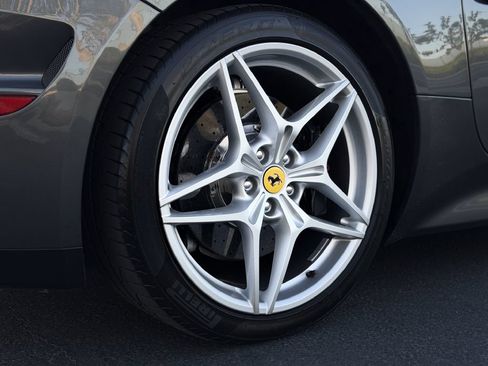 Used 2016 Ferrari California T RWD image 41