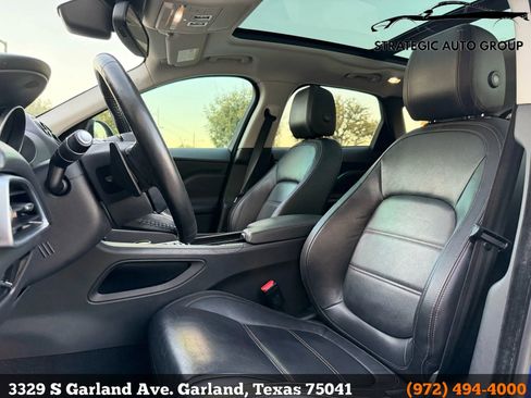 Used 2018 Jaguar F-PACE Prestige image 10