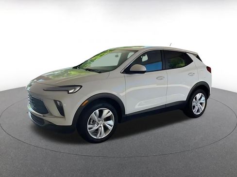 Used 2025 Buick Encore GX Preferred FWD image 8