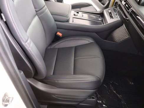 New 2026 Lincoln Aviator Premiere image 14