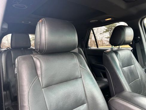 Used 2013 Ford Explorer Sport image 28