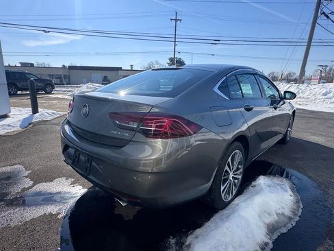 Used 2018 Buick Regal Preferred w/ Driver Confidence Package #1 image 4