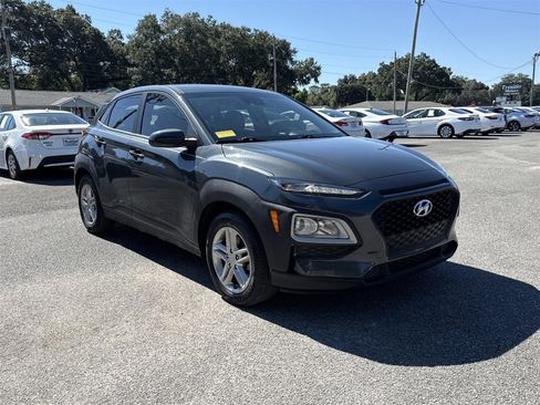 Used 2021 Hyundai Kona SE image 7