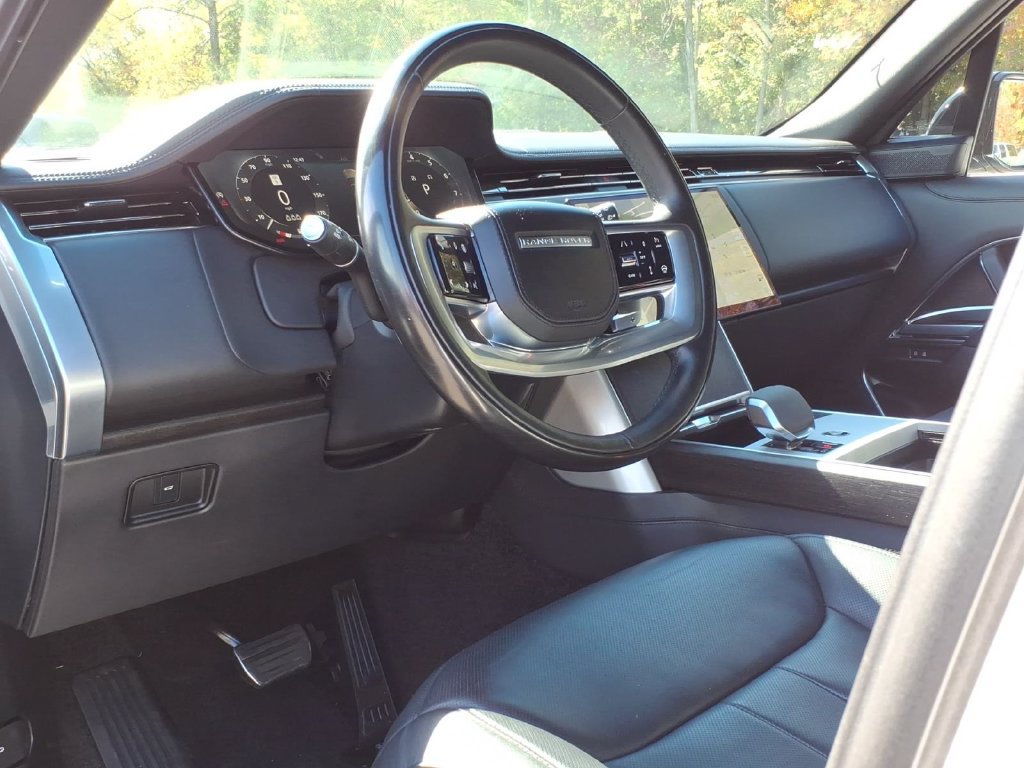 Used 2024 Land Rover Range Rover Autobiography AWD/4WD image 16
