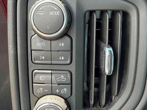 Used 2019 Chevrolet Silverado 1500 Custom Trail Boss w/ Custom Convenience Package image 20