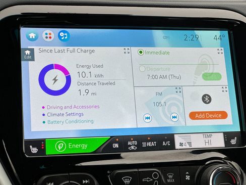 Used 2019 Chevrolet Bolt Premier w/ Infotainment Package image 18