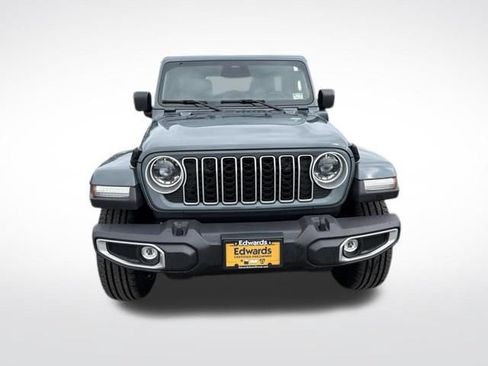 Used 2025 Jeep Wrangler Unlimited Sahara AWD/4WD image 2