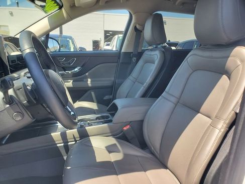 Used 2023 Lincoln Corsair Reserve w/ Equipment Group 201A AWD/4WD image 7