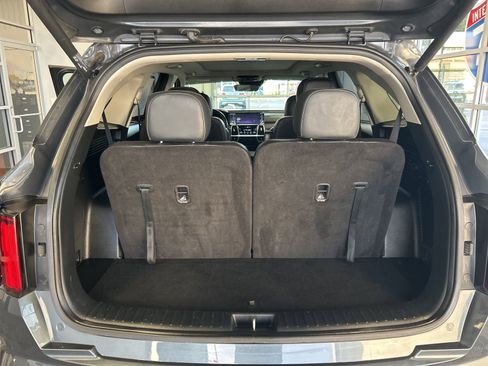 Used 2022 Kia Sorento SX image 11
