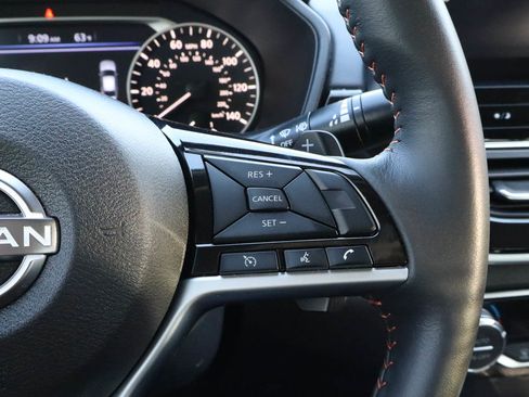 Used 2025 Nissan Altima 2.5 SR w/ SR Premium Package image 28