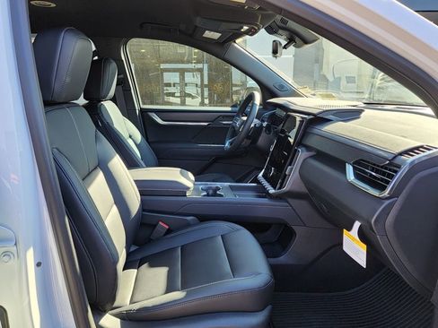 New 2026 GMC Acadia Elevation w/ Black Edition FWD image 40