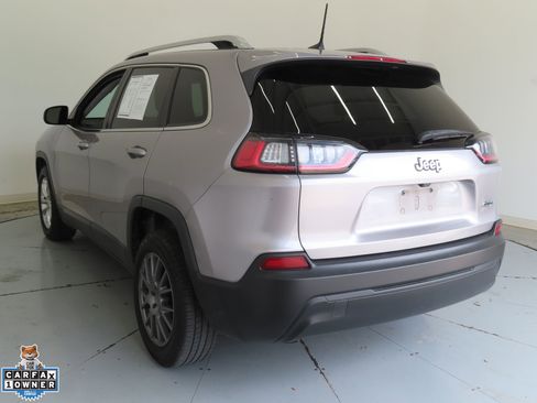 Used 2019 Jeep Cherokee Latitude w/ Popular Appearance Group FWD image 5