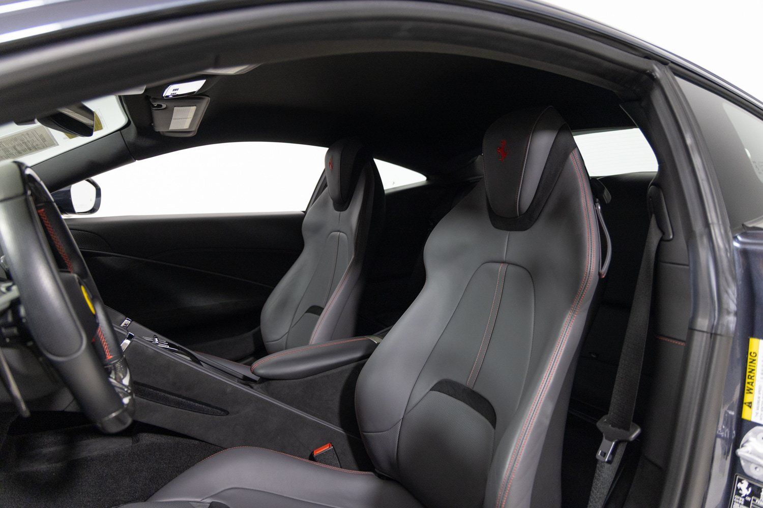 Used 2021 Ferrari Roma RWD image 21