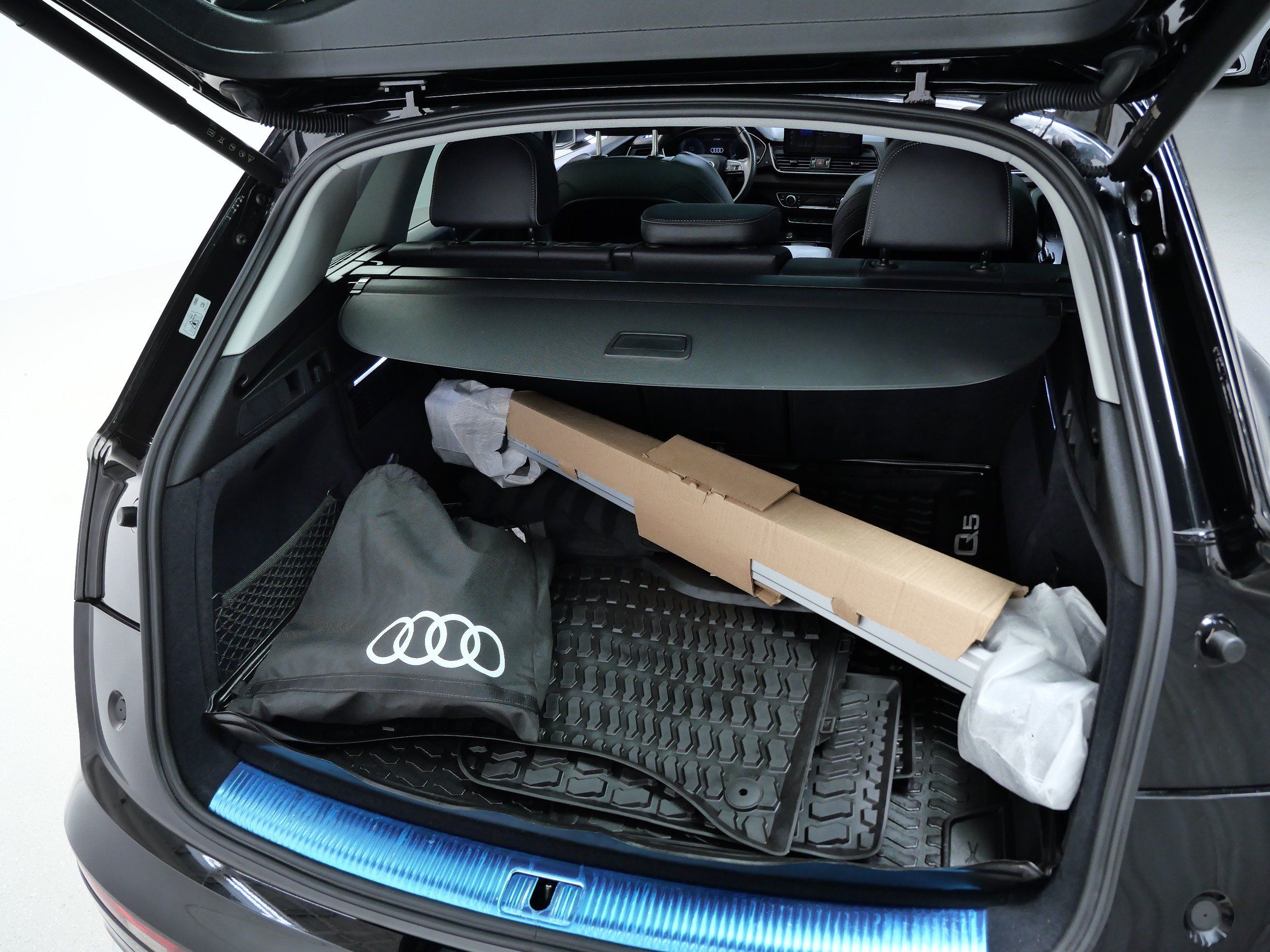Used 2024 Audi Q5 e Premium AWD/4WD image 7