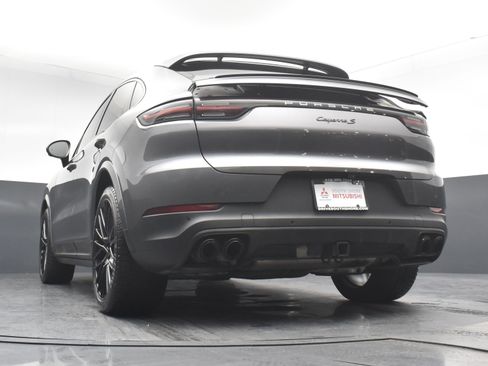 Used 2021 Porsche Cayenne S w/ Premium Package Plus AWD/4WD image 21