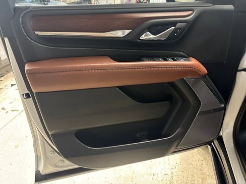 Certified 2024 GMC Yukon XL Denali Ultimate AWD/4WD image 15