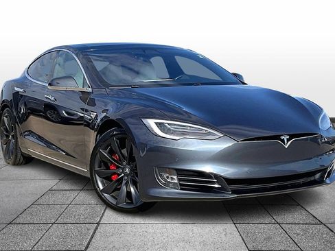 Used 2017 Tesla Model S P100D image 2
