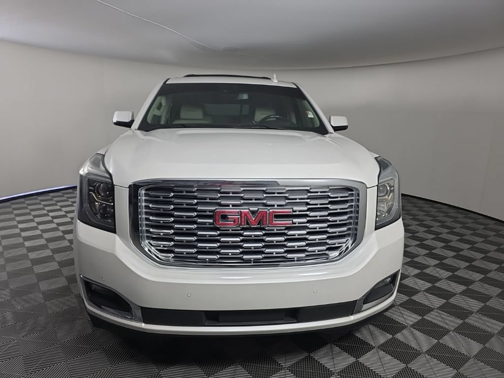 Used 2020 GMC Yukon Denali w/ Denali Premium Package AWD/4WD image 8