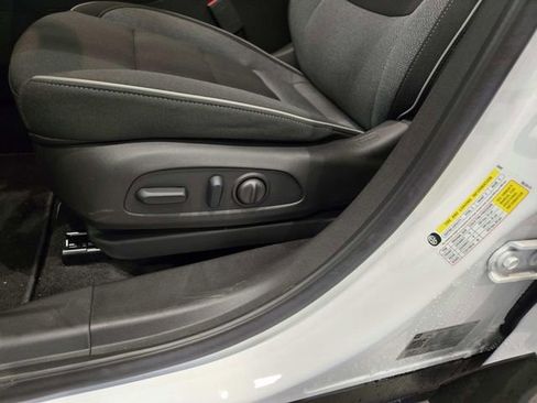 Used 2024 Chevrolet TrailBlazer LT w/ Convenience Package image 31