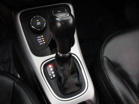 Used 2020 Jeep Compass Latitude w/ Cold Weather Group image 40