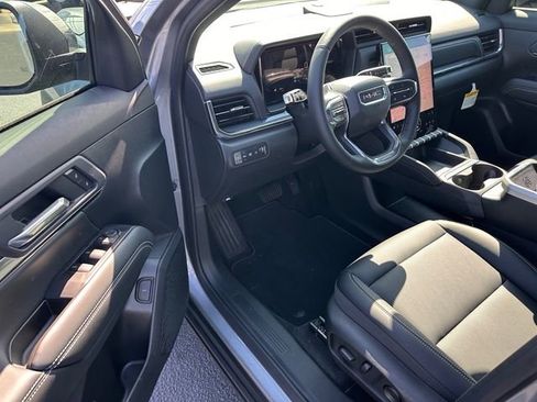 New 2026 GMC Terrain Elevation w/ Elevation Premium Package image 17