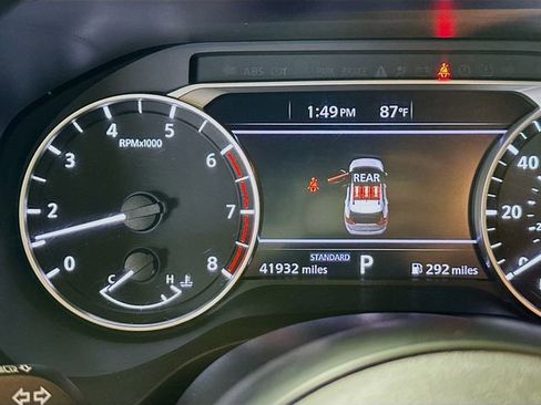 Used 2024 Nissan Rogue SV FWD image 14