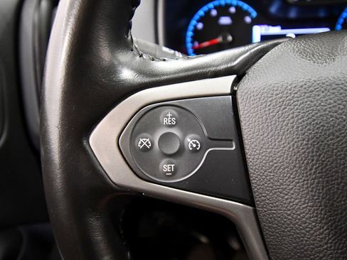 Used 2017 Chevrolet Colorado Z71 AWD/4WD image 19