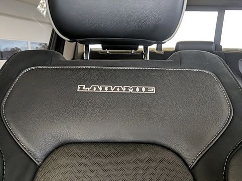 Used 2019 RAM 1500 Laramie image 31