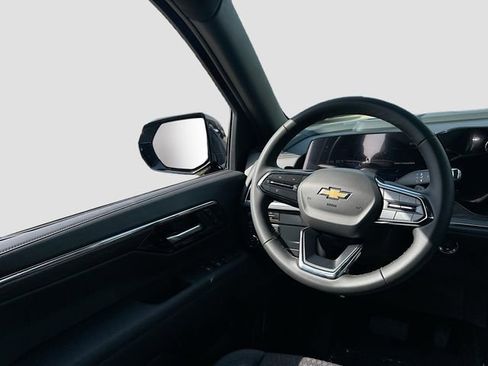 New 2026 Chevrolet Suburban LS image 23