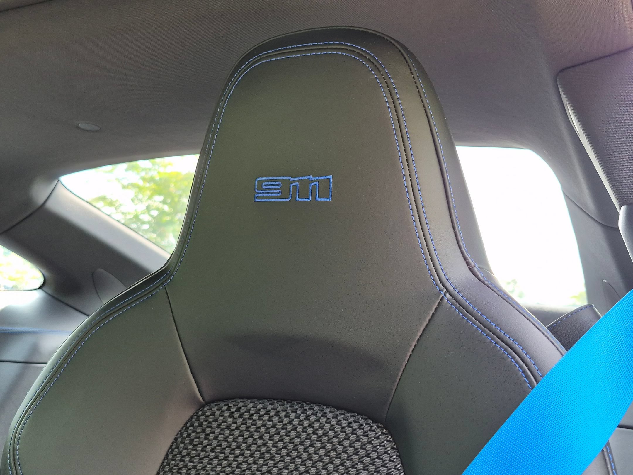 Certified 2024 Porsche 911 Carrera 4 AWD/4WD image 6