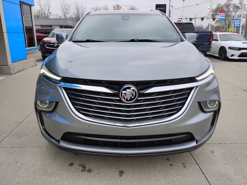 Used 2023 Buick Enclave Essence image 27